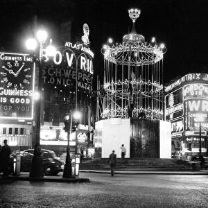Piccadilly Circus before Coronation