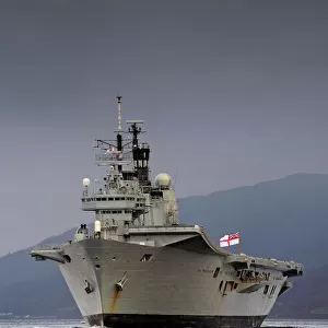 HMS Ark Royal Visits HMNB Clyde for the Final Time