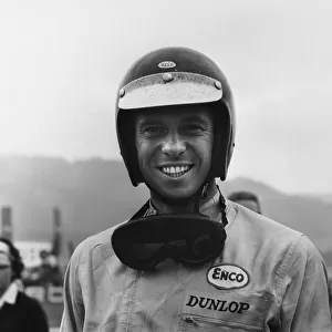 1963 South African Grand Prix. East London, South Africa. 26th - 28th December 1963. Jim Clark (Lotus 25-Climax), 1st position, portrait. World Copyright: LAT Photographic. Ref: 19899