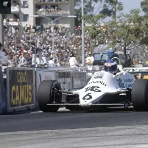 1982 United States Grand Prix West. Long Beach, California, USA. 2-4 April 1982. Keke Rosberg (Williams FW07C-Ford Cosworth), 2nd position. World Copyright: LAT Photographic Ref: 35mm transparency 82LB18