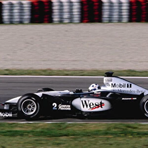 2000 Spanish Grand Prix. Catalunya, Barcelona, Spain. 5-7 May 2000. David Coulthard (McLaren MP4/15 Mercedes). Ref-2K ESP 75. World Copyright - Lorenzo Bellanca/LAT Photographic