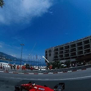 Formula 1 World Championship: Michele Alboreto Ferrari F187, 3rd place
