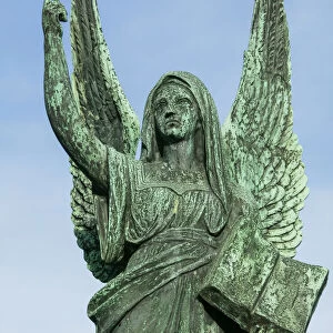 Angel statue, Pere Lachaise graveyard, Paris, France