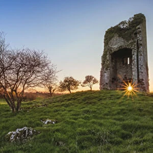 Irish castle ruins at sunset, Clonlara, Clare, Ireland