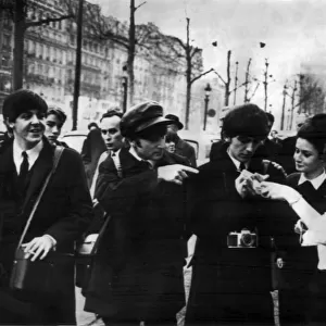 3 Beatles - John Lennon, Paul McCartney and George Harrison in Paris