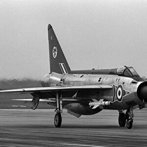 Aircraft English Electric BAC Lightning F2 August 1964 XN768 "S"