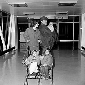 American film star Dustin Hoffman and his wife Lisa with their children Jake, aged 3