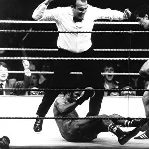 Barry McGuigan v Eusebio Pedroza Boxing June 1985 Eusebio Pedroza goes down in