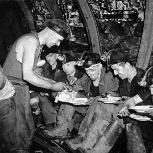 Coal Mines Underground Scenes. October 1941 P017839
