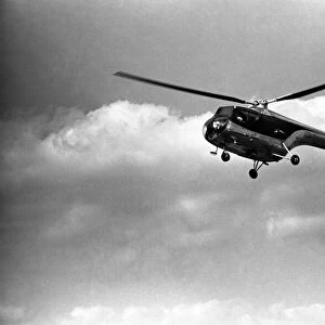 Farnborough Airshow. Bristol 171 helicopter. September 1952 C4316a-001