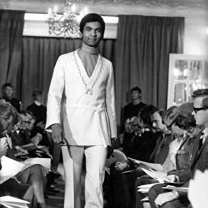 A fashion show was held at the House of Worth in Grosvenor Street