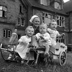 Home for unmarried mothers at Erith. September 1952 C4850