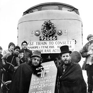 Hundreds of rail fans turned out to give the Consett-Newcastle rail service a farewell