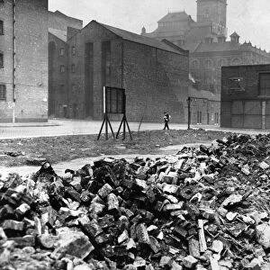 Jamaica Street, Liverpool, debris from War remain, Wednesday 11th March 1959