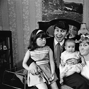 Jimmy Tarbuck in Great Yarmouth with his wife Pauline and their daughters Cheryl, 5