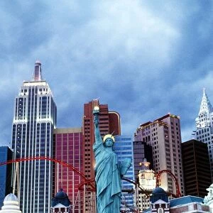 LAS VEGAS USA AMERICA HOLIDAY PAGE THE NEW YORK NEW YORK HOTEL IN LAS VEGAS BUILDINGS