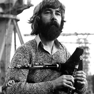 Northumbrian Piper Anthony Robb in February 1977. 04 / 02 / 77