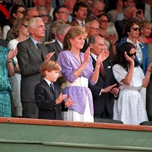 PRINCESS DIANA AND PRINCE WILLIAM WATCH THE TENNIS AT WIMBLEDON 1991 - 06 / 07 / 1991