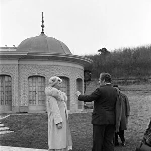 Sophia Loren during the filming of "Lady L"at Castle Howard
