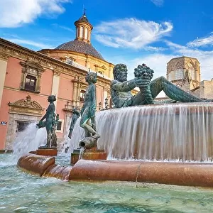 Turia fountain, Plaza de la Virgen, Valencia, Spain