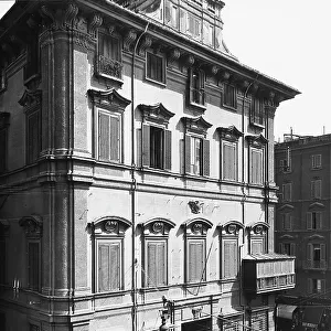Palazzo Bonaparte, formerly D'Aste and Rinuccini; work by Giovanni Antonio de Rossi, Rome