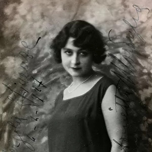 Portrait of the Italian actress Antonietta (Nietta) Mordeglia, also known as Misa Mordeglia Mari (1894-1992); postcard