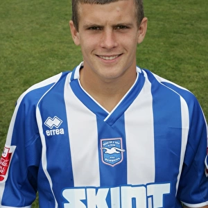 Dean Cox: Star Midfielder of Brighton & Hove Albion FC