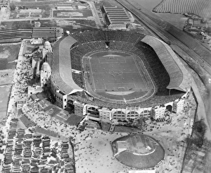 <b class=qtipBold><figcaption>1929 FA Cup Final EPW026433</figcaption></b><br>WEMBLEY STADIUM, Middlesex, London. The 1929 FA Cup Final in progress between Bolton Wanderers and Portsmouth. Bolton won 2-0 in a match attended by 92, 576. Photographed on 27th April 1929. Aerofilms Collection (see Links).<br><em>© Historic England</em> 1929 FA Cup Final EPW026433