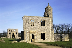 <b class=qtipBold><figcaption>Baconsthorpe Castle K940090</figcaption></b><br>BACONSTHORPE CASTLE, Norfolk. A late medieval and Tudor fortified manor house. View looking North of the Inner and Outer Gatehouses.<br><em>© Historic England</em> Baconsthorpe Castle K940090