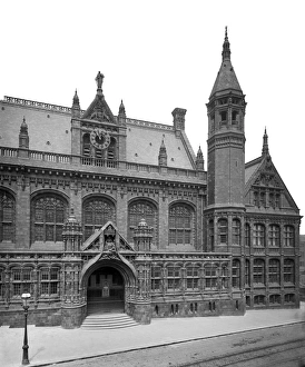 <b class=qtipBold><figcaption>Birmingham Law Courts BL11042</figcaption></b><br>VICTORIA LAW COURTS, Corporation Street, Birmingham. Centre block and end in perspective. Photographed by Bedford Lemere in September 1891.<br><em>© Historic England</em> Birmingham Law Courts BL11042