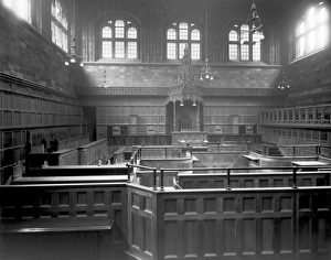 <b class=qtipBold><figcaption>Birmingham Law Courts BL11052</figcaption></b><br>VICTORIA LAW COURTS, Corporation Street, Birmingham. Interior view of court room. The Civil Court photographed by Bedford Lemere in 1891.<br><em>© Historic England</em> Birmingham Law Courts BL11052