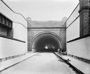 Work Collection: Building Rotherhithe Tunnel BB99_06817