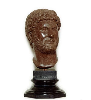 Fame Gallery: Bust of Emperor Hadrian K000206