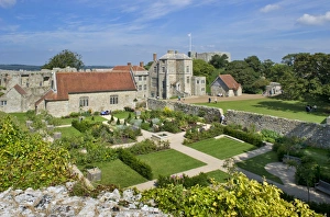 Carisbrooke Castle Gallery: Carisbrooke Castle N100273