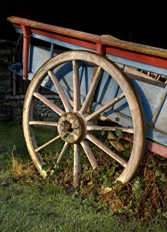 <b class=qtipBold><figcaption>Cart wheel N080025</figcaption></b><br>STOTT PARK BOBBIN MILL, Cumbria. Detail of cart's wheel.<br><em>© Historic England</em> Cart wheel N080025