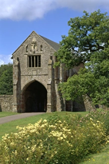<b class=qtipBold><figcaption>Cleeve Abbey K990879</figcaption></b><br>CLEEVE ABBEY, Somerset. The gatehouse from the south.<br><em>© Historic England</em> Cleeve Abbey K990879