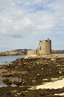 Scilly Isles Gallery: Cromwells Castle, Tresco, Isles of Scilly N090224
