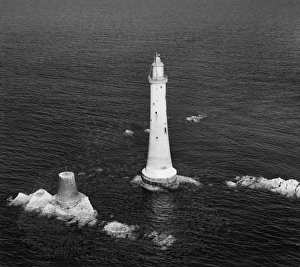 <b class=qtipBold><figcaption>Eddystone Lighthouses EAW015156</figcaption></b><br>Eddystone Lighthouse and the foundations of Smeaton's Tower, Plymouth, Cornwall. Photographed by Aerofilms Ltd in April 1948.<br><em>© Historic England Archive</em> Eddystone Lighthouses EAW015156