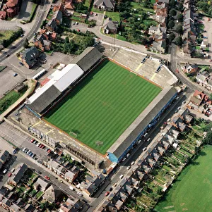 <b class=qtipBold><figcaption>Elm Park, Reading EAW614199</figcaption></b><br>ELM PARK, Reading. Aerial view of the former home of Reading Football Club, photographed in 1992. John Madejski bought the club in 1991 and under Mark McGhee the team was starting to progress. The Royals moved to the Madejski Stadium in 1998. Aerofilms Collection (see Links).<br><em>© Historic England</em> Elm Park, Reading EAW614199