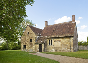<b class=qtipBold><figcaption>Fiddleford Manor N100181</figcaption></b><br>FIDDLEFORD MANOR, Dorset. Exterior view. The principal parts of a small stone manor house, probably begun c.1370 for William Latimer, Sheriff of Somerset and Dorset.<br><em>© Historic England</em> Fiddleford Manor N100181