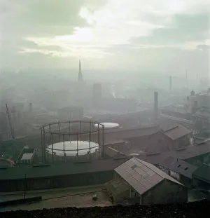 <b class=qtipBold><figcaption>Halifax FF003428</figcaption></b><br>An elevated view looking north west from Stoney Royd over Halifax, West Yorkshire. Photographed by John Gay in the 1960s.<br><em>© Historic England Archive</em> Halifax FF003428