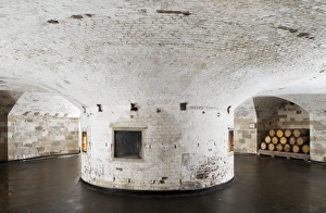 <b class=qtipBold><figcaption>Hust Castle N120052</figcaption></b><br>HURST CASTLE, Hampshire. Interior of the keep showing the central brick pier.<br><em>© Historic England</em> Hust Castle N120052