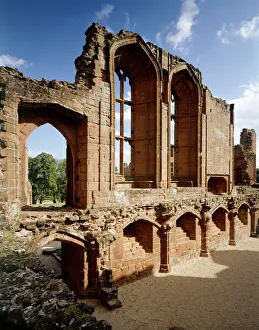 <b class=qtipBold><figcaption>Kenilworth Castle J050151</figcaption></b><br>KENILWORTH CASTLE, Warwickshire. View of the Great Hall looking South East.<br><em>© Historic England</em> Kenilworth Castle J050151