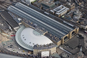 <b class=qtipBold><figcaption>Kings Cross Station 27537_013</figcaption></b><br>Kings Cross Station, Camden, London. View showing the new concourse and the 1852 facade. Photographed in September 2012.<br><em>© Historic England Archive</em> Kings Cross Station 27537_013