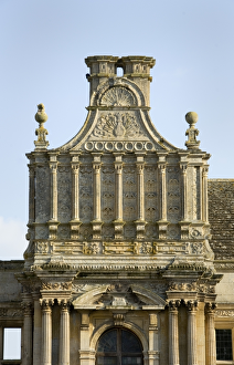<b class=qtipBold><figcaption>Kirby Hall N071461</figcaption></b><br>KIRBY HALL, Northamptonshire. Detail of Porch.<br><em>© Historic England</em> Kirby Hall N071461
