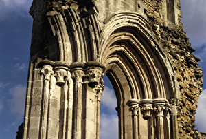 <b class=qtipBold><figcaption>Kirkham Priory K930602</figcaption></b><br>KIRKHAM PRIORY, North Yorkshire. Detail of the stone carving around the East end window arch.<br><em>© Historic England</em> Kirkham Priory K930602