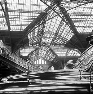 Automobiles Collection: Liverpool Street Station a061652