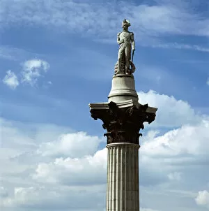Sculpture and statuary Collection: Nelsons Column K060097