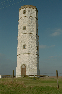 <b class=qtipBold><figcaption>The Old Lighthouse</figcaption></b><br>The imposing tower at Flamborough, East Yorkshire IoE 166822<br><em>© Historic England 2007 - All Rights Reserved</em> The Old Lighthouse