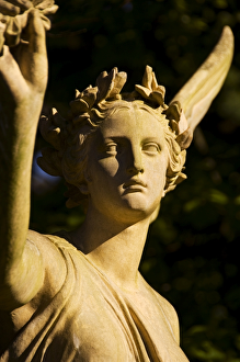 <b class=qtipBold><figcaption>Osborne House statue N071180</figcaption></b><br>OSBORNE HOUSE, Isle of Wight. Detail of statue of winged victory.<br><em>© Historic England</em> Osborne House statue N071180